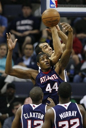 他仍然位列 他仍然位列