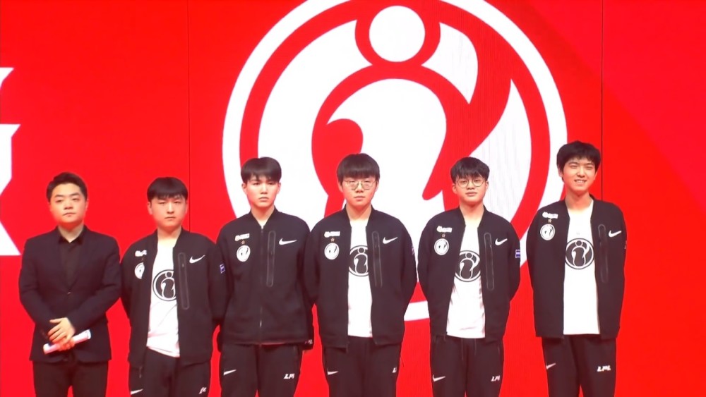 扰着球队 扰着球队